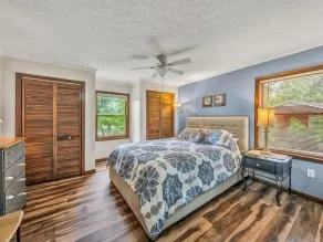 3 Bedrooms, 1 Flex Room, 3 Bathrooms! Great Dock! 3 Kayaks, Canoe & 2 Paddleboards! Pet Friendly! - Image 4