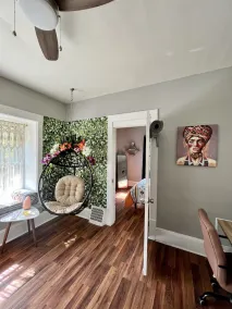 Cozy apartment in the heart of Historic Highland Square - Image 4