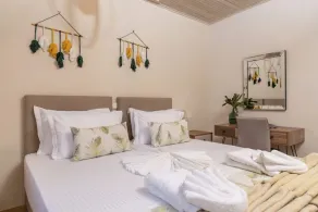 Villa Venia - Cozy Escape with Scenic Sew View, by ZanteWize - Image 4