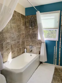 River’s End-Best Pacific Ocean and Rogue River Views on 2+Acres with a Hot Tub!  - Image 2
