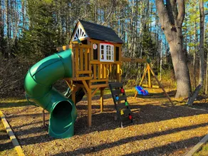 Hide-A-Way Cabin, Pool & AC, Authetic Adirondack Cabin Steps from Loon Lake - Image 4