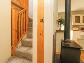 NATTADEN @ FOURWINDS, pet friendly, with a garden in Okehampton - Image 2