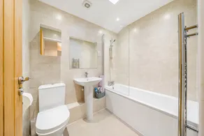 Blackdown Views - New 6 Bedroom Eco House - Image 2