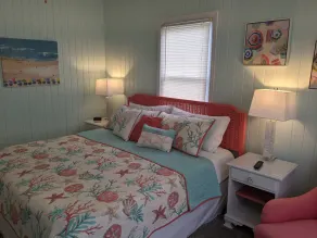 Suzanne's Cottage By The Sea -Oceanfront 4 BR, 2 Baths, 1 Level Beach House - Image 4