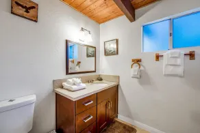 Centrally located & Family Friendly Wonder Lodge 3bd/3bth sleeps 10 - Image 4