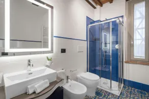 Oliveta Apartment Shared Pool - Image 2
