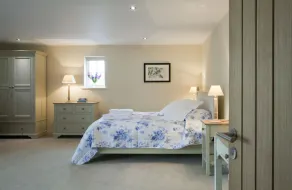 Amazing Oast House by Bloom Stays - sleeps 22 - Image 5
