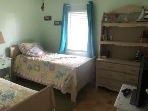 Sleeps four... 1Bedroom King, 2 Bedroom one full one twin - Image 5