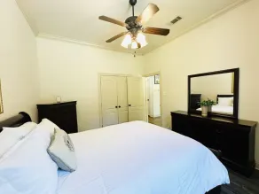 Villa 3, spacious townhouse in Tickfaw, LA - Image 4
