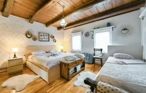 Cozy Home In Kupljenovo - Image 5