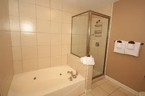Condo confortable de 2 chambres et 2 salles de bains au cœur de Pigeon Forge - Image 2