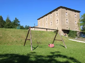 Mansion in Apecchio near Lake - Image 2