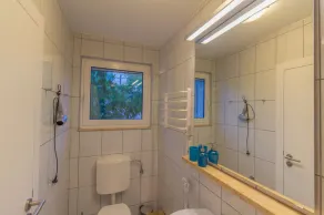 Beach Apartment 2: private bathing area, sandy beach, wireless internet, ideal for families - Image 5