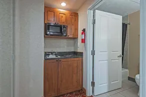 209 | King Suite in Midway by Wasatch SP + Pool - Image 3