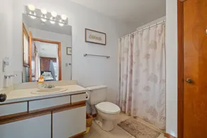 Spacious canal-front home with stunning Back Bay views and sunsets. - Image 3