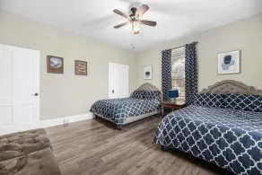 Mooresville Private apt. w/ high-end comfortable beds & modern amenities- Apt C - Image 5