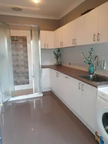 Two story Scarborough home (2 min to beach) - Image 3