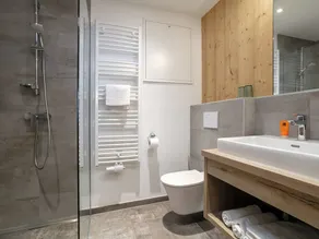 Apartment with sauna and southwestfacing balcony - Image 2