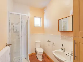 3 bedroom accommodation in Morecambe - Image 4