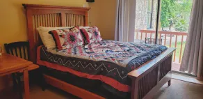 Privatzimmer mit Terrasse**Mini-Kühlschrank & Mikrowelle - Image 5