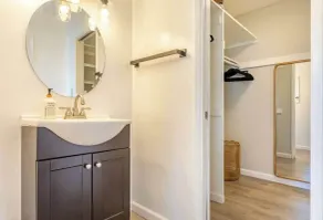Coastal 2-Story Retreat Near SoFi & LAX - Image 3