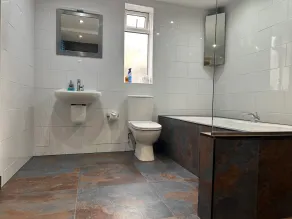 A Stunning Warehouse Conversion. Dog Friendly - Image 4