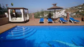 Villa med have, swimmingpool, aircondition, WIFI, smuk udsigt. - Image 4