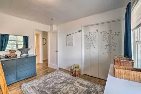Near Snoqualmie River! Cozy Home in Rural Setting - Image 2