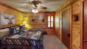 Standing Bear Lodge in the Upper Valley - Image 4