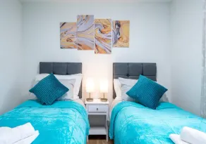 Charming Crawley Getaway 1br Near Gatwick Airport - Image 4