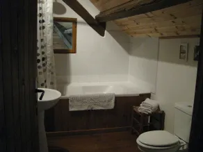 Renovierte Scheune mit Pool und Blick auf die Pyrenäen, familienfreundlich und haustierfreundlich - Image 2