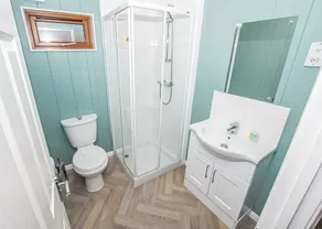 Top of the range and extremely spacious five star luxury 20ft-wide lodge. - Image 2