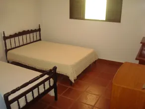 paz y tranquilidad con practicidad, casa a solo 100 metros de tiendas locales - Image 3