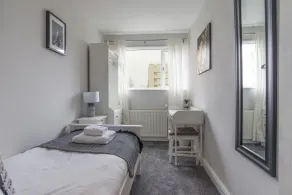 Charming 3-bed House in Newcastle Upon Tyne - Image 5