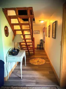 3 Bedroom Cottage with Private Shared Sandy Beach!! - Image 2