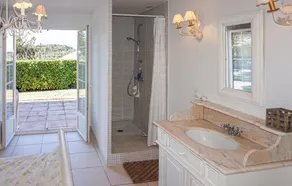 Gorgeous home in Saint Pons de Mauchien - Image 2