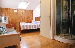 Beautiful Home In L'hermenault - Image 5