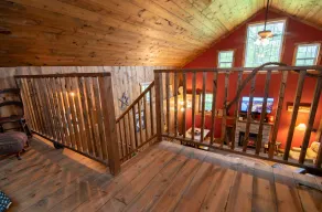 The Honey Barn & Honning House LLC - Image 2