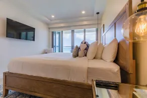 Ultimate Tech experience in this Ocean-view condo - Image 5