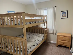 King Beds! Pets! One-level, Quick walk to Beach, Close to restaurants! KD0107 - Image 5