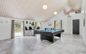 Six-Bedroom Holiday Home In Blavand - Image 2