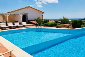 Private Pool villa with panoramic views split over 2 levels / Aircon / New Pool. - Image 3
