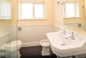 Willow House, Knodishall - Image 3