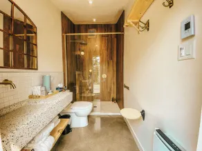 Farouche Tremblant Cabines nature avec bain nordique - Image 4