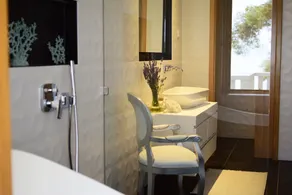 Spectacular Beachfront Brac Villa 6 Bedrooms Villa Selca Violet - Image 3
