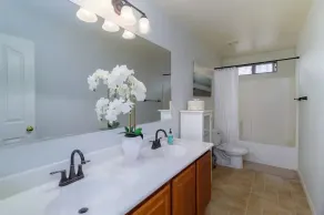 Charming 3200+ Sqft 4 Bedroom That Sleeps 10 - Image 4