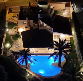 Nea Villa, för 11 personer, pool, panoramaterrass, 70 meter från stranden!! - Image 5