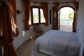 Superb villa with heated private pool - stunning sea and mountain views- Air con - Image 5