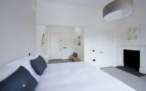 Harris (Deluxe Bedroom)  -  a lews castle that sleeps 2 guests  in 1 bedroom - Image 3