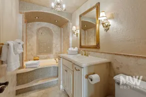 Luxury Home—Fireplaces, Hot Tub, Fire Pit, Soaking Tub & Stunning Views for Ultimate Relaxation! - Image 4